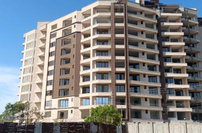 THE CORAL GABLES APARTMENT,NYALI.