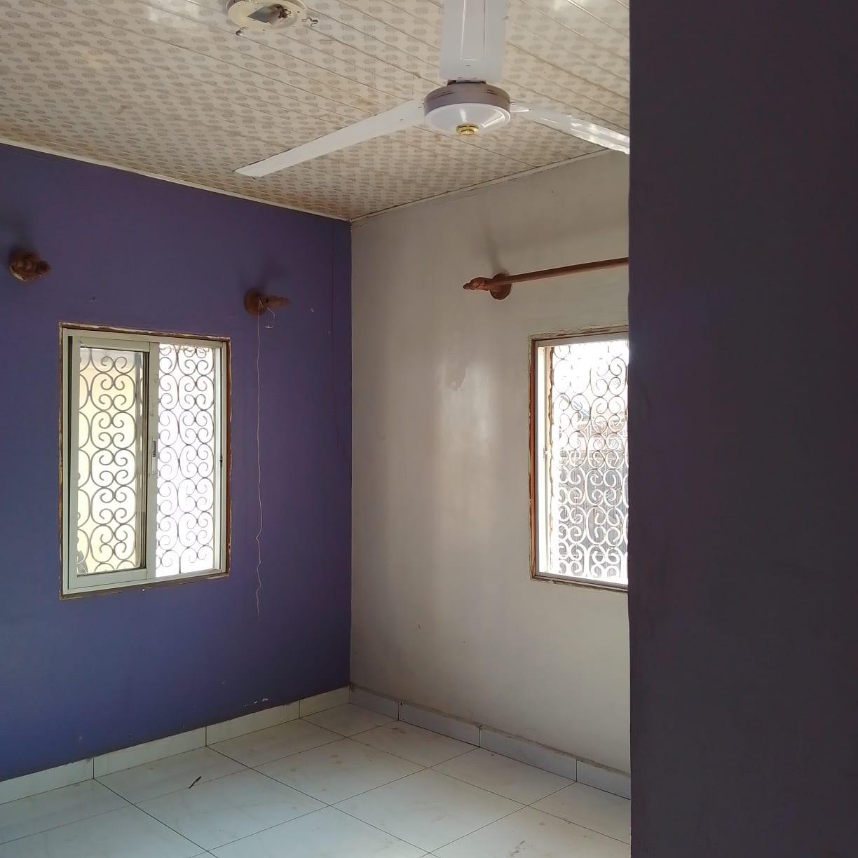 MAGONGO DEVELOPED PLOT FOR SALE WITH 1 MAIN HOUSE & 2 UNITS SERVANT QUATERS